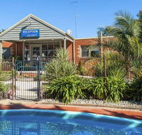 COMFORT INN COACH AND BUSHMANS - Tourism Caloundra