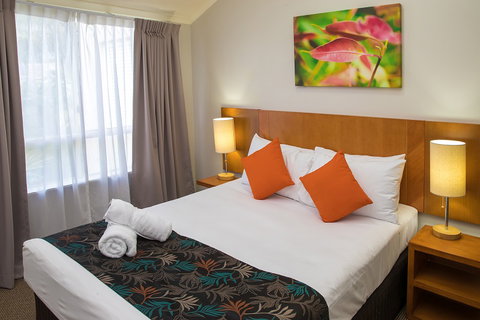 The Lakes Cairns Resort - Tourism Caloundra 4