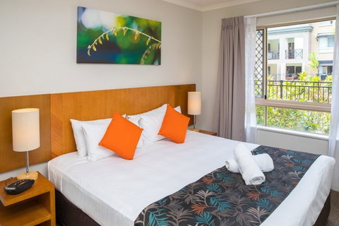The Lakes Cairns Resort - Tourism Caloundra 11