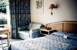 Moe Parklands Motel - Tourism Caloundra 0