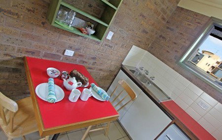 The Beachfront Motel - Tourism Caloundra 5