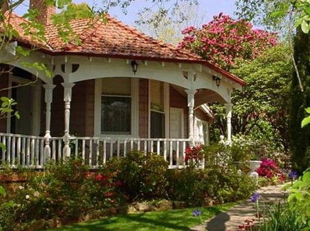 Leura NSW Tourism Caloundra
