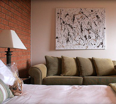 Central Springs Inn - Tourism Caloundra 2