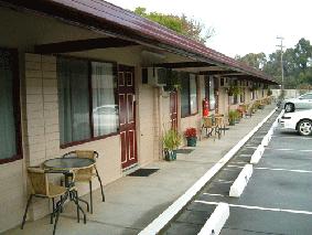 Edinburgh Motor Inn - Tourism Caloundra 1