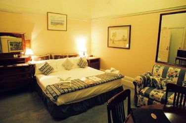 The Hughenden Boutique Hotel - Tourism Caloundra 4