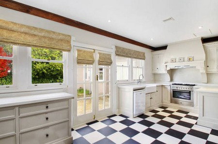 Robin Hill - Tourism Caloundra 2