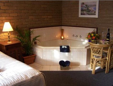 Albury Classic Motor Inn - Tourism Caloundra 1