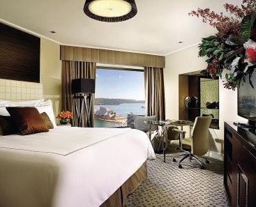 Four Seasons Hotel - Tourism Caloundra 3