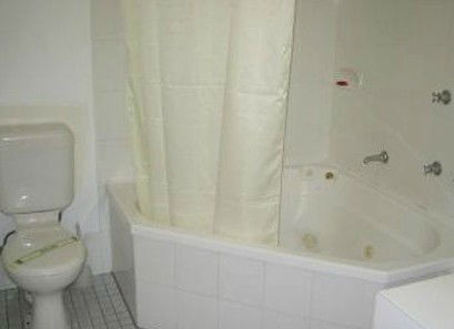 Parkway Motel - Tourism Caloundra 4