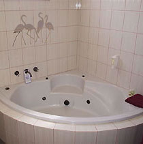 The Charles Sturt Motor Inn - Tourism Caloundra 3