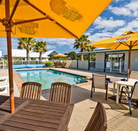 Torquay Tropicana Motel - Tourism Caloundra