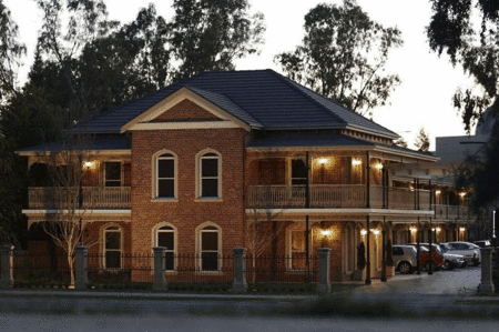Carlyle Suites  Apartments - Tourism Caloundra