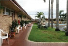 Paradise Motor Inn - Tourism Caloundra 0