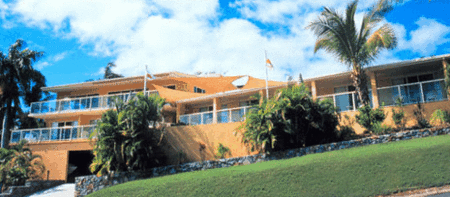 Sunlit Waters Studio Apartments - Tourism Caloundra