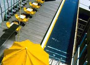 Adelphi Hotel - Tourism Caloundra 3