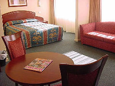 Embassy Motel - Tourism Caloundra 0