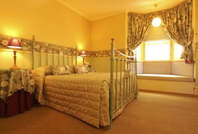 The Russell Hotel - Tourism Caloundra 0