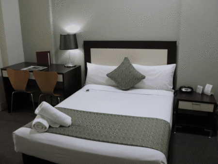 Aarons Hotel - Tourism Caloundra