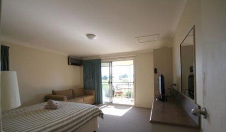 Araluen Motor Lodge - Tourism Caloundra 2