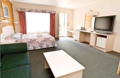 Comfort Inn Big Windmill - Tourism Caloundra 0