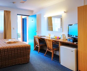 Blue Waters Motel - Tourism Caloundra 3
