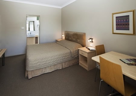 Cessnock Motel - Tourism Caloundra 2