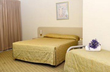 Motel 10 Motor Inn - Tourism Caloundra 1