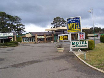 Governors Hill Motel - Tourism Caloundra 0