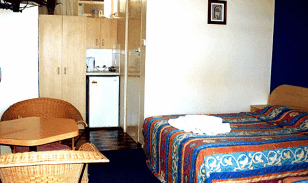 Hawaiian Sands Motor Inn - Tourism Caloundra 0
