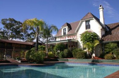 Maclin Lodge Motel - Tourism Caloundra 3