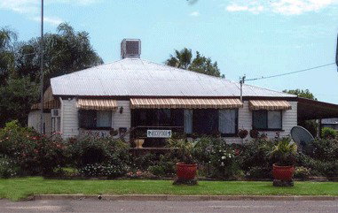 Injune Motel - Tourism Caloundra 1