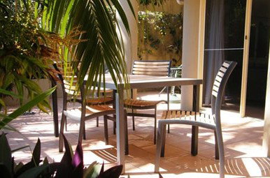 Clarks Beach Apartment - Tourism Caloundra 0