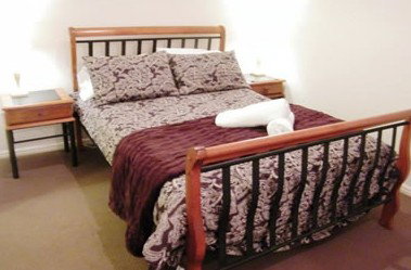 Clarks Beach Apartment - Tourism Caloundra 3