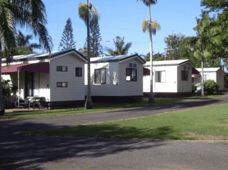 Oakwood Caravan Park - Tourism Caloundra 5