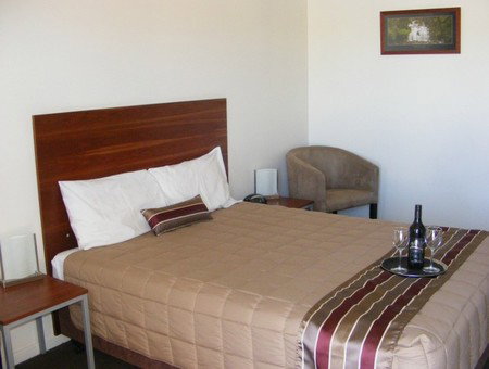 Burke And Wills Motor Inn Kingaroy - Tourism Caloundra 3