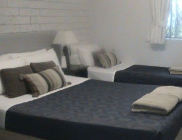 Kerry Court - Tourism Caloundra 2