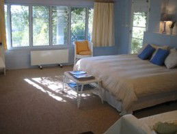 Bimbimbi House - Tourism Caloundra 1