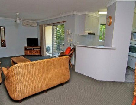 Paradise Grove Holiday Apartments - Tourism Caloundra 2