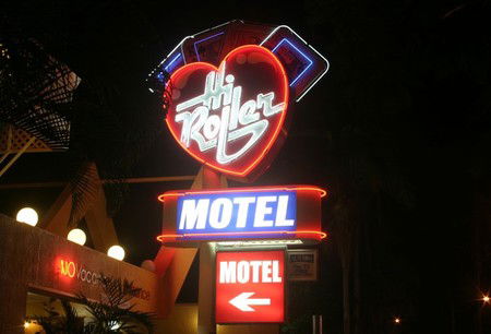 Hi Roller Motel - Tourism Caloundra 3