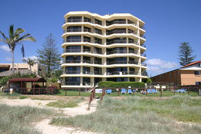 Spindrift On The Beach - Tourism Caloundra 0