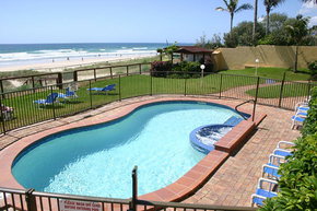 Spindrift On The Beach - Tourism Caloundra 1