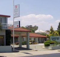 Country Comfort Cowra Countryman Motor Inn - Tourism Caloundra