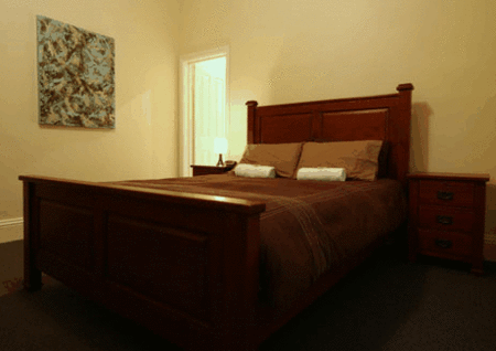 Tumby Bay Hotel And Seafront Apartments - Tourism Caloundra