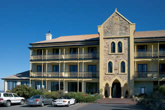 Grand Mercure Mount Lofty House - Tourism Caloundra 1