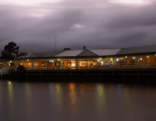 Waterfront Hotel - Tourism Caloundra 0