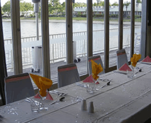 Waterfront Hotel - Tourism Caloundra 1