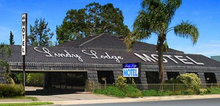 Lindy Lodge Motel And Function Centre - Tourism Caloundra 4