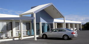 Robetown Motor Inn - Tourism Caloundra 1
