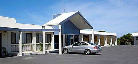 Robetown Motor Inn - Tourism Caloundra 0