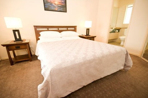 Trinity Waters Apartments - Tourism Caloundra 4